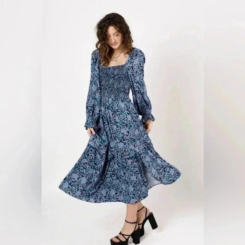 Band Of The Free,Roselin Sapphire,Long-Balloon Sleeve,sheered,square neck,floral